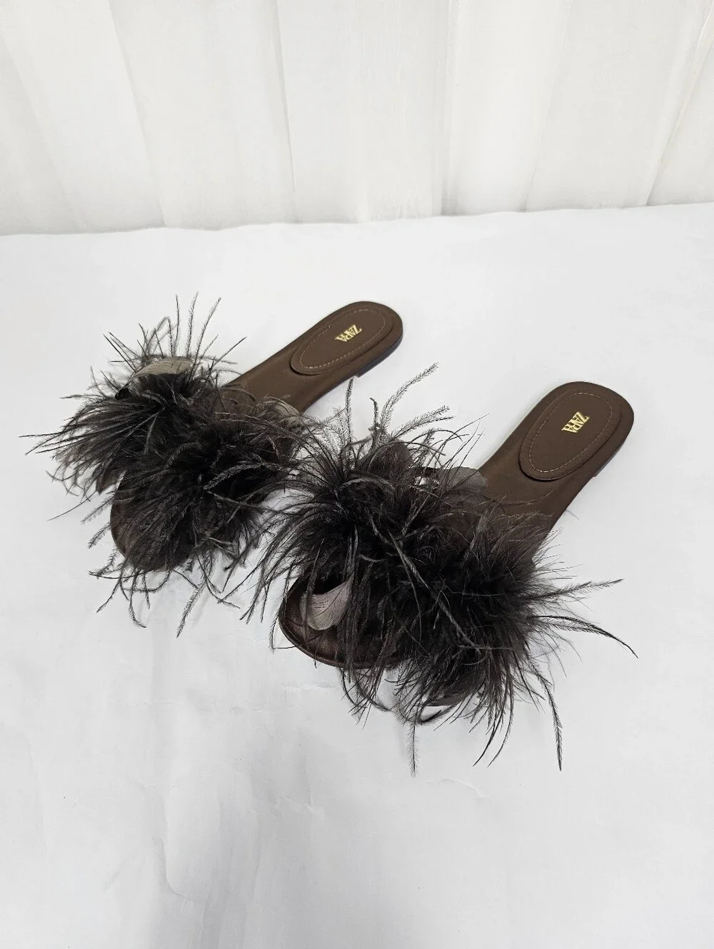 ZARA Feather Flat Sandals in Chocolate Brown Size 39 NEW
